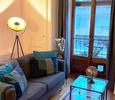 Augustins Apartment | Pet-Friendly 2-Bedroom Retreat Near Plainpalais Center