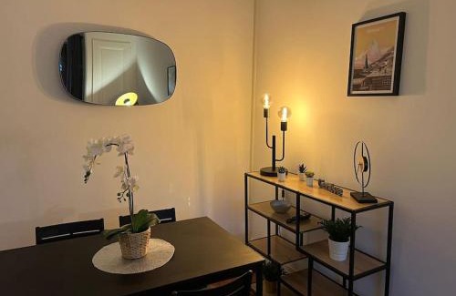 Augustins Apartment | Pet-Friendly 2-Bedroom Retreat Near Plainpalais Center
