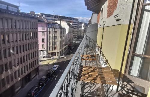 Augustins Apartment | Pet-Friendly 2-Bedroom Retreat Near Plainpalais Center