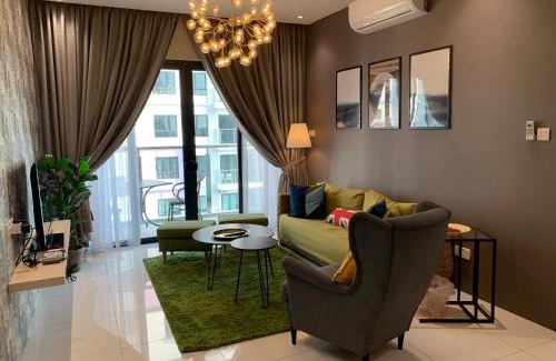 Kuching Apartment | Elegant P'Residence 3-Bedroom Apartment with Pool Access