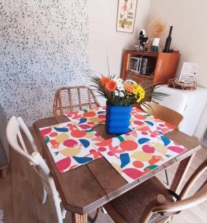 Degagnac Bed & Breakfast | Idyllic Retreat in the Heart of Lot with Ocean Views
