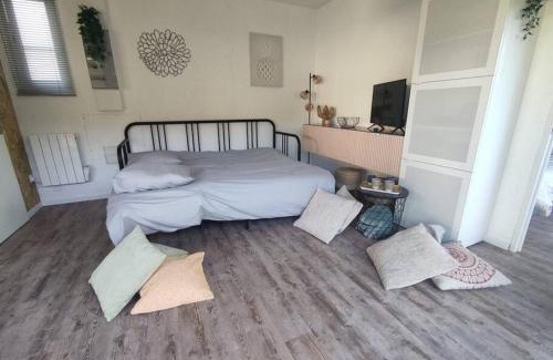 Saint-Aubin-Epinay House | Charming P'tit Cocon Near Rouen - Guest Rated: 8/10
