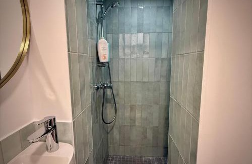 Haussonville-Blandan-Mon Desert-Saurupt Apartment | P10 Cosy & Clim-Gare-chambre