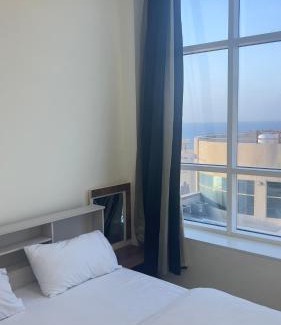 Ajman House | Guest Rated: 10/10 Seaview Room in Cozy Apartment