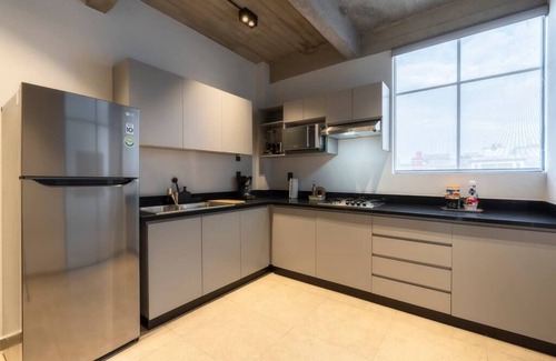Zona Rosa Apartment | P502 Rooftop Retreat with Spa and Family-Friendly Amenities