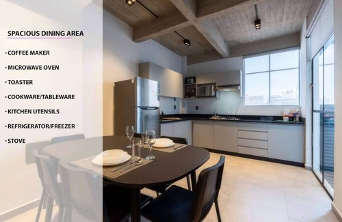 Zona Rosa Apartment | P502 Rooftop Retreat with Spa and Family-Friendly Amenities