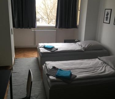 Mitte House | Modern P63 City Rooms in Nürnberg Center with Kitchen