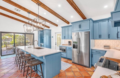 Marathon House | P91 - New Listing! Fabulous 3 bed, 3 bath Flamingo Island home with private.