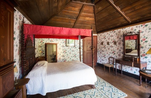 Nespereira Bed & Breakfast | Relax at Paço de São Cipriano with Pool and Spa Amenities