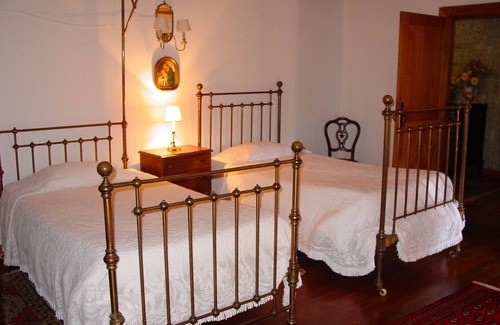Nespereira Bed & Breakfast | Relax at Paço de São Cipriano with Pool and Spa Amenities