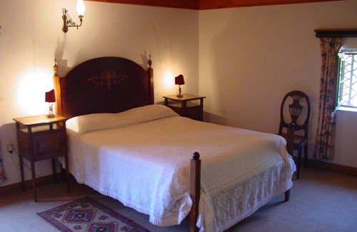 Nespereira Bed & Breakfast | Relax at Paço de São Cipriano with Pool and Spa Amenities