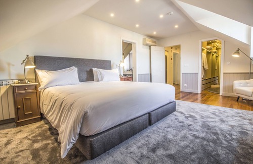 Sintra Hotel | Elegant Paço do Bispo Boutique House: Pool, Spa & Gourmet Breakfast