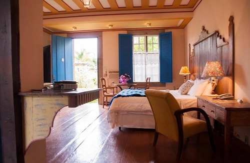 Colonia do Marcal Hotel | Discover Paço do Lavradio Pousada: 4-Star Excellence Awaiting