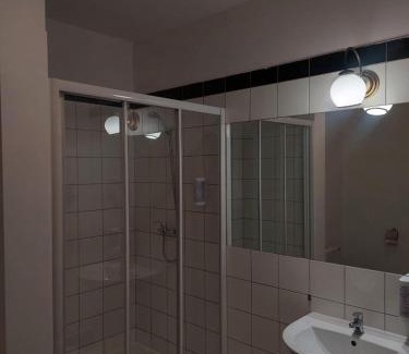 Wola Chojnata Apartment | Discover Pałac Chojnata: Pet-Friendly Oceanfront Escape