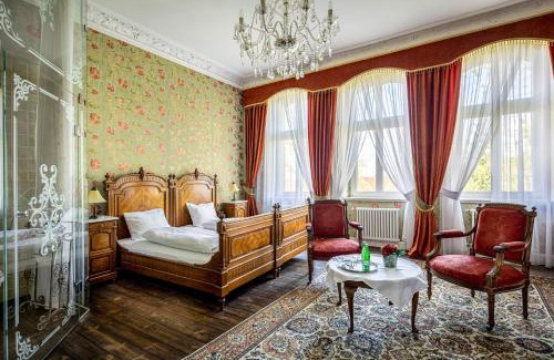 Marcinowice Apartment | Explore Pałac Gruszów: 4-Star Stay with Eco-Friendly Perks