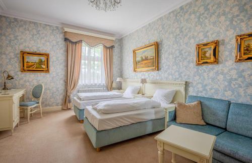 Marcinowice Apartment | Explore Pałac Gruszów: 4-Star Stay with Eco-Friendly Perks