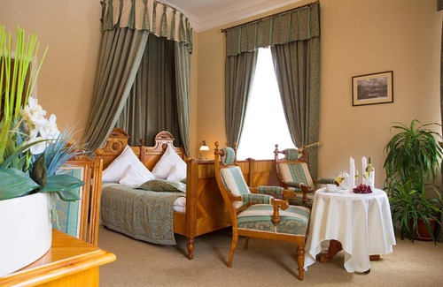 Jelenia Gora Resort | Discover Pałac Paulinum: Guests Love Our Unique Amenities!