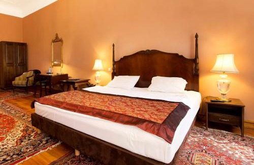 Wiechlice Hotel | Experience Pałac Wiechlice: Hotel, Spa & Dining Delight