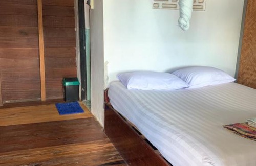 Don Khon House | Budget-Friendly Stay at Pa Kha Guesthouse - 8/10 Reviews