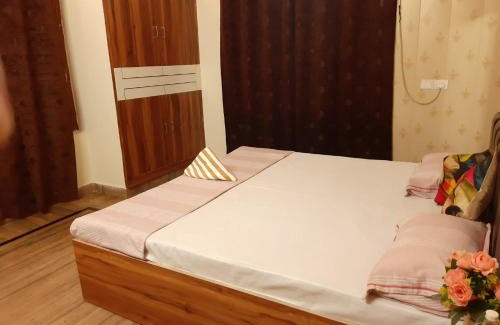 Faizabad House | Explore PAARIJAAT Homestay: Family & Pet Friendly Stay
