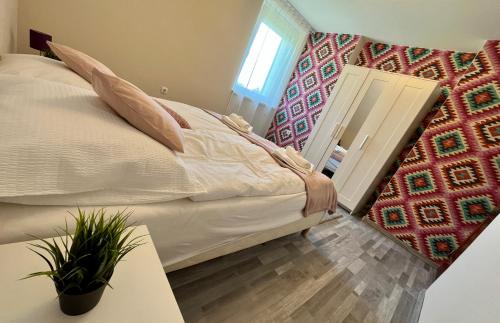 Alsóörs Apartment | Discover Pacek Keco: Pet & Child-Friendly Getaway