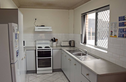 South West Rocks Apartment | Pacific Court 1: Steps from the Beach with Ocean Views