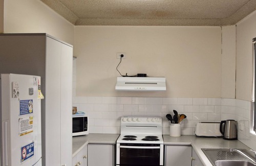 South West Rocks Apartment | Pacific Court 1: Steps from the Beach with Ocean Views