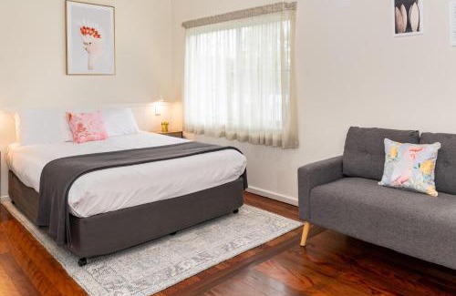 Forster Hotel | Budget-Friendly Pacific Motel with Pool & 8/10 Guest Rating