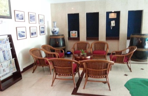 Miri Hotel | Welcoming Pacific Orient Hotel: Family-Friendly & Accessible