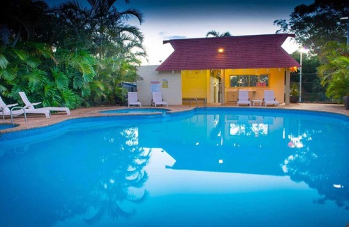 Elizabeth Beach Resort | Family-Friendly Pacific Palms Resort with Pool & Hot Tub