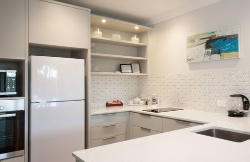 Papamoa Beach Apartment | Experience Pacific Palms Resort with Ocean Views & Spa