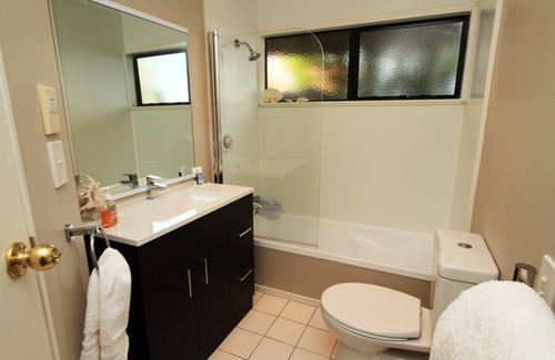 Wellington Bed & Breakfast | Picturesque Pacific View Bed and Breakfast with Delicious Breakfast