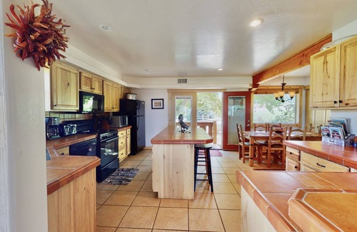 Spanish Valley Cabin | Inviting Pack Creek Orchard House: Pool, Spa & Family Fun