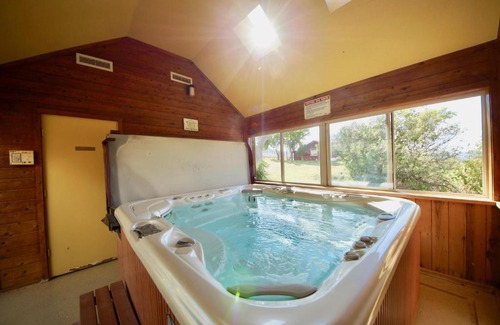 Spanish Valley House | Relaxing Retreat at Pack Creek Ranch House with Hot Tub
