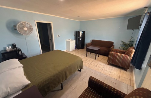 Kingsland Hotel | Packsaddle Motel