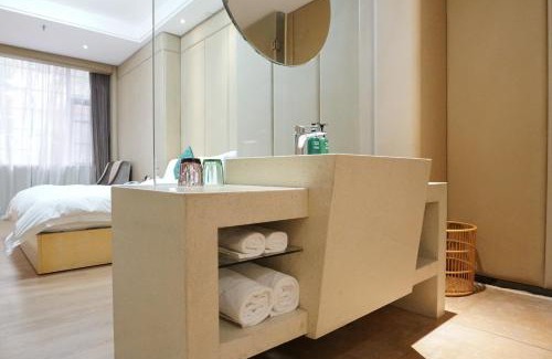 Yuexiu Hotel | Convenient Paco Hotel Ouzhuang Metro with Free Shuttle