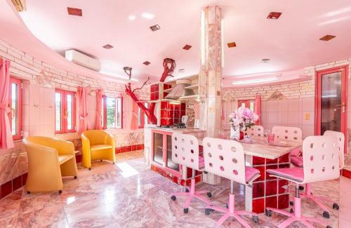 Gaios Apartment | Family-Friendly Getaway at Paco's Resort Barbie House