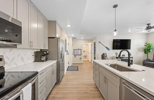 St. George Condo | Paddle Away at Desert Color Lagoon: Pool and Beach Fun