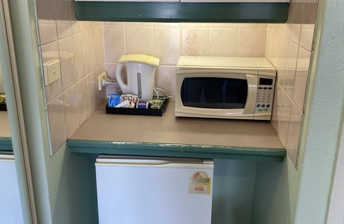 Swan Hill Hotel | Inviting Paddle Steamer Motel: Great Amenities & High Rating