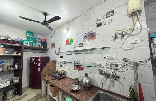 Abu Road Villa | Experience Comfort at Paddy's Home Stay: Family & Pet Friendly