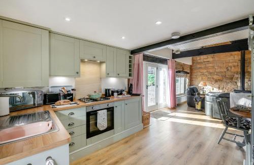 Great Fryup Dale House | Pet and Child Friendly at Paddy Waddells Rest Hotel