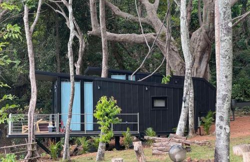 Bang Bao Bay Resort | Family-Friendly Padel Lodge Koh Chang for Your Next Getaway