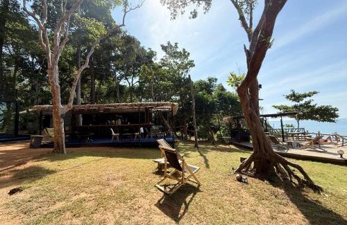 Bang Bao Bay Resort | Family-Friendly Padel Lodge Koh Chang for Your Next Getaway