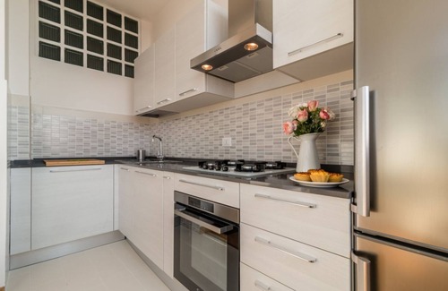 Historic Centre Apartment | Unforgettable Views from Padova Tower: 10/10 Guest Rated