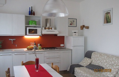 Padova Apartment | Bright Padua Apartment with Free Wifi & Parking, 10/10 Rated
