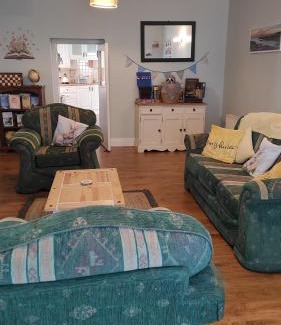 Bundoran House | Relaxing 3-Bedroom Escape with Garden, Steps to Beach
