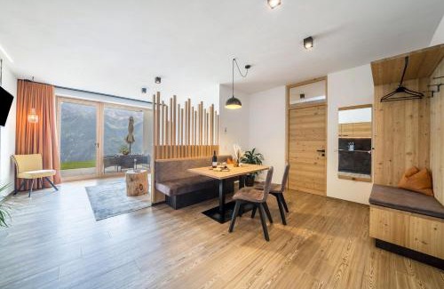 Lasa Apartment | Exquisite Paflur Lodges Bergtraum: Rated 9.7/10, Family-Friendly