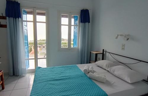 Varia Apartment | Inviting Pafsilipo Studios: Perfect for Families and Pets