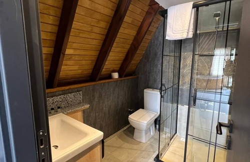 Rize Bed & Breakfast | Discover Pafuli Bungalov: Ocean Views & Hot Tub Bliss