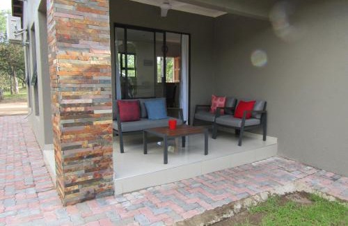 Ha-Lambani House | Family-Friendly Pafuri Gate Guesthouse - Rated 9/10!